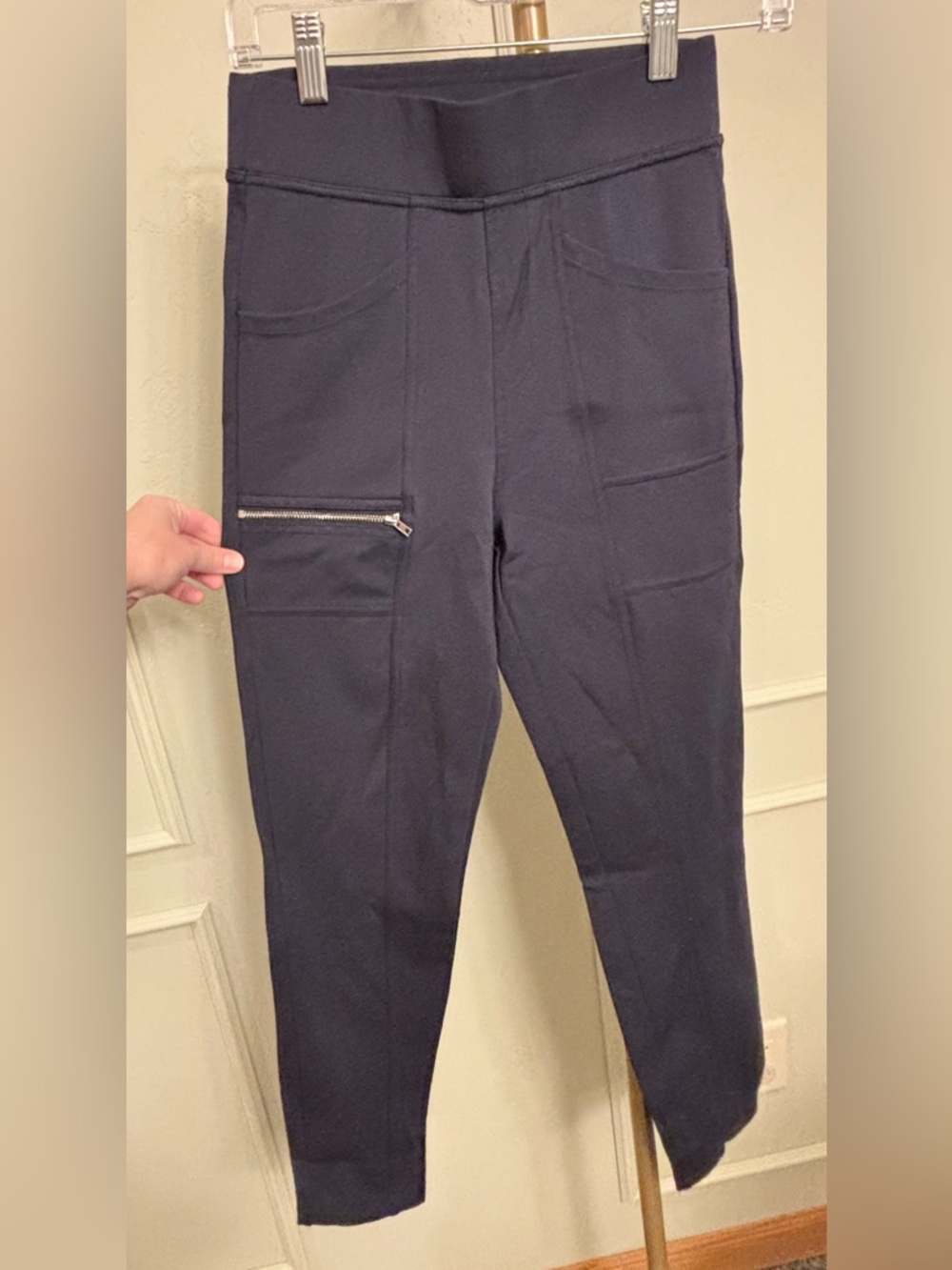 Halara High Waisted Pockets Zipper Casual Slim Stretch Pants in Navy MSRP $45